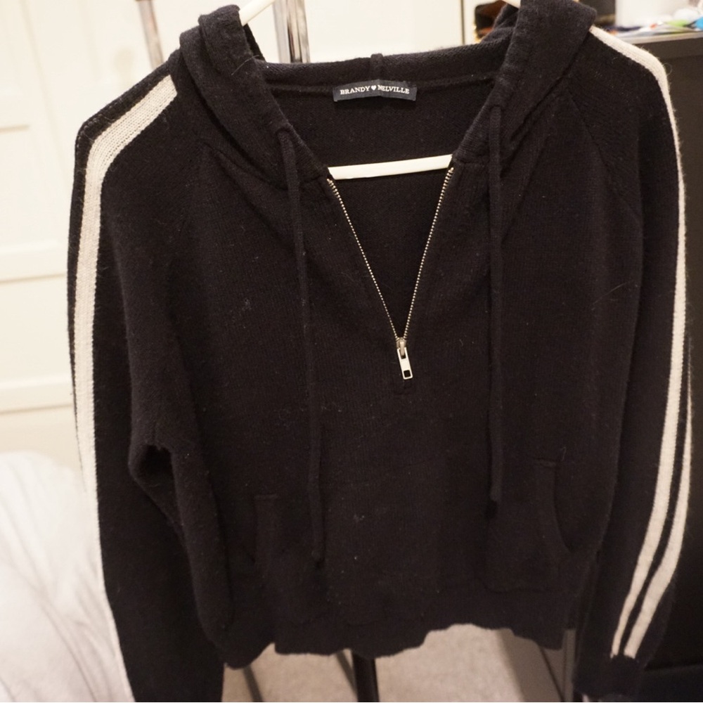 Brandy Melville sweatshirt